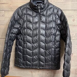 Marmot Black Lightweight Puffer Jacket Women’s Medium Excellent Condition